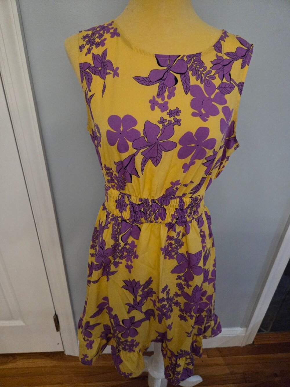 SHEIN Floral Sleeveless Dress
